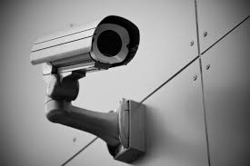 دوربین‌های مداربسته نقض حریم خصوصی یا عامل پیشگیری از جرم؟
